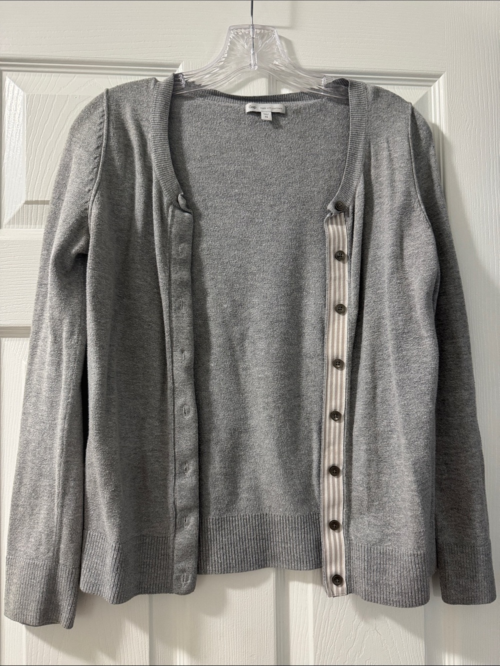 GAP Light Gray Women's Button-Front Cardigan